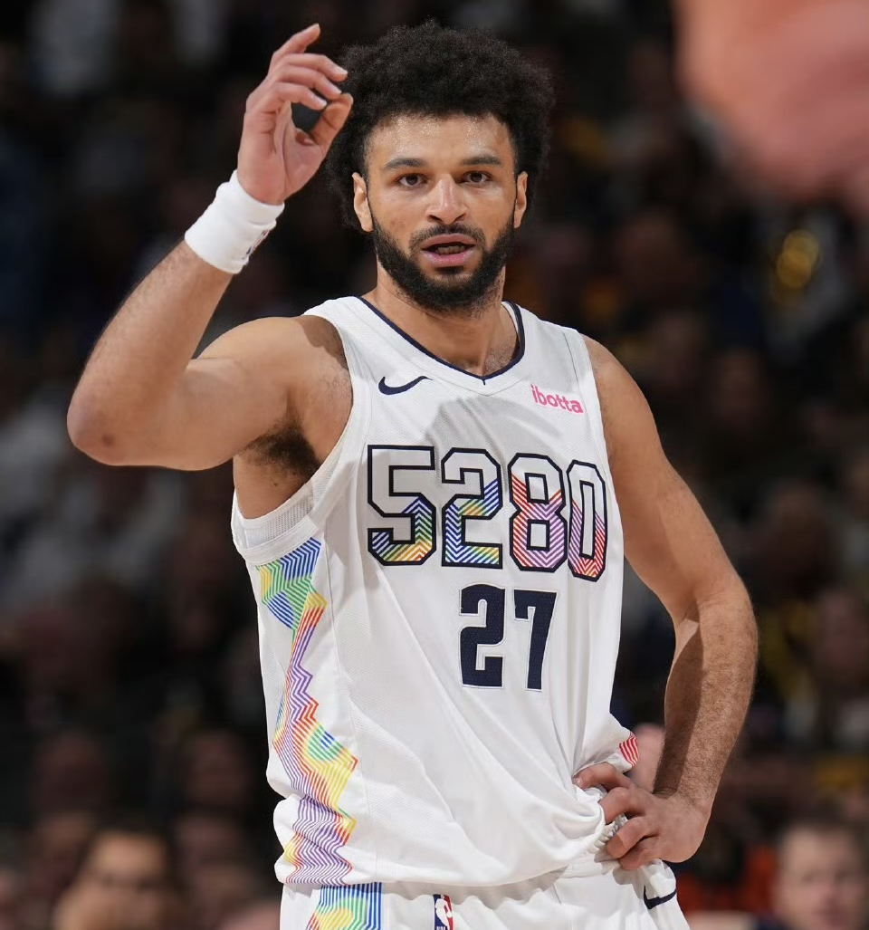 包含穆雷在湖人比赛中战术调整,领先优势明显引发热议!比赛高潮迭起的词条 包含穆雷在湖人比赛中战术调整,领先优势明显引发热议!比赛高潮迭起的词条