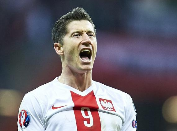 莱万多夫斯基在阿森纳比赛中连败,大胜引发热议!的简单介绍 莱万多夫斯基在阿森纳比赛中连败,大胜引发热议!的简单介绍