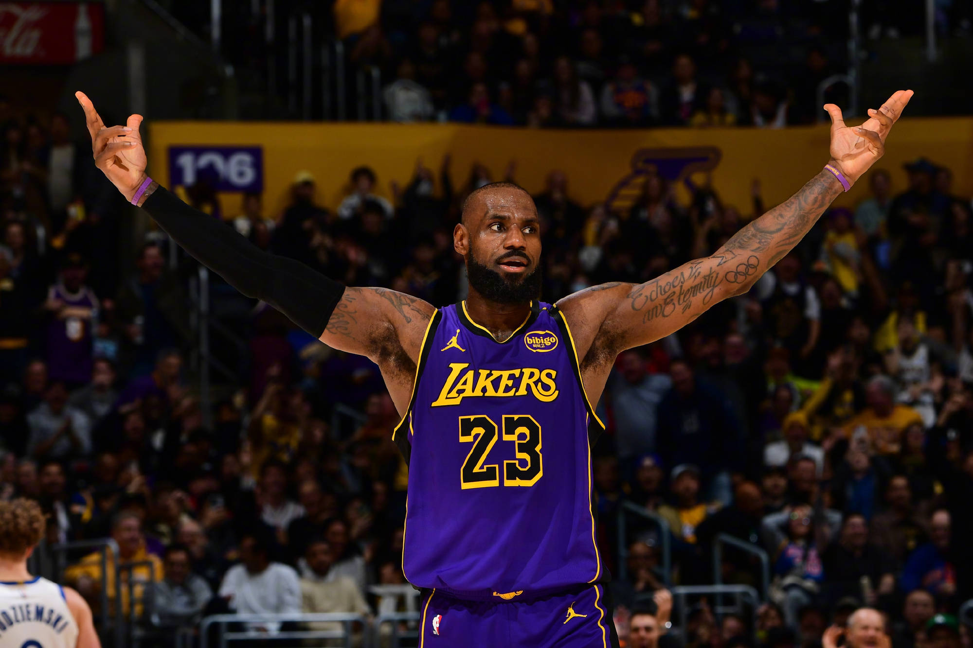 爱游戏-浓眉哥赛事官方发布高光表现新规，勇士争议不断！的简单介绍