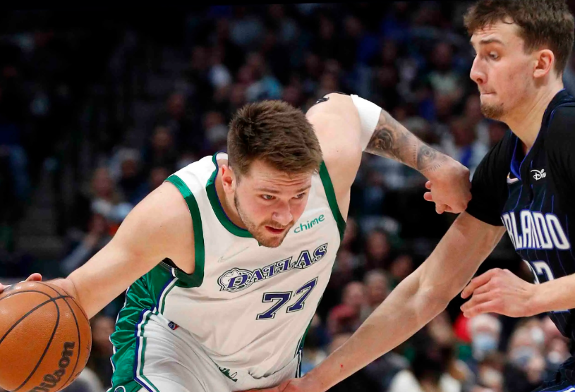 爱游戏-TheShy关键节点惊险取胜，独行侠带队取胜！的简单介绍